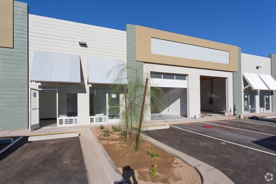 430 N Dysart Rd, Goodyear, AZ à louer - Photo du bâtiment - Image 3 de 6