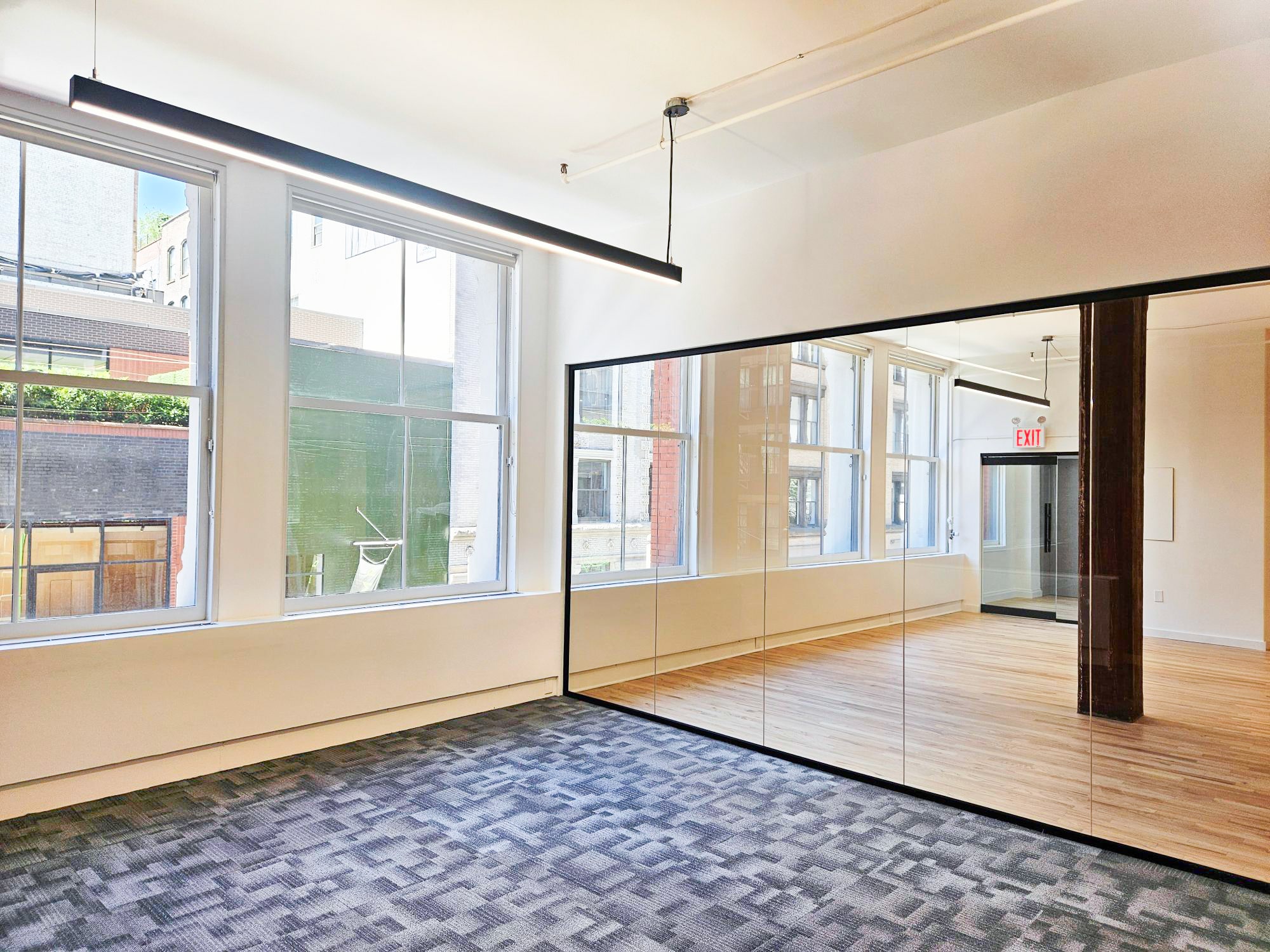 131-133 Spring St, New York, NY à louer Photo du bâtiment- Image 1 de 7