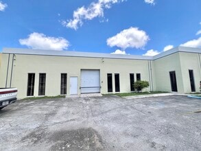 3425 NW 73rd Ave, Miami, FL for lease Interior Photo- Image 1 of 21