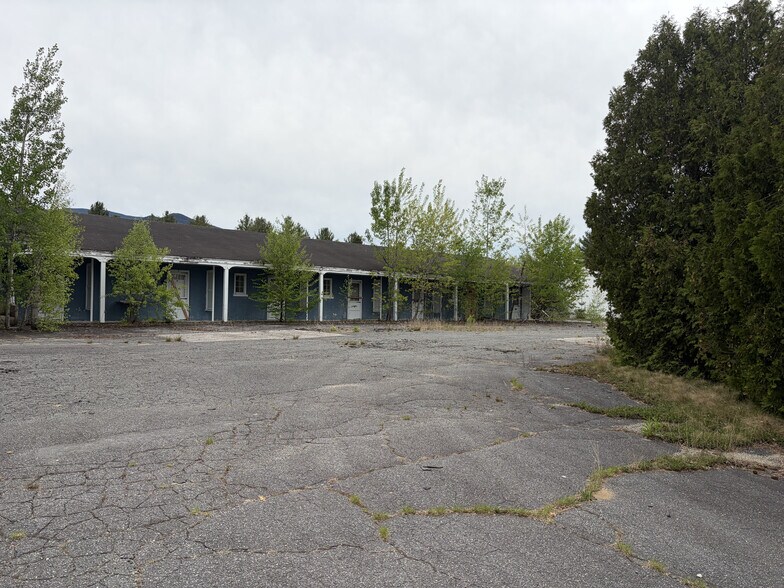 233 US-3, Carroll, NH à vendre - Photo du bâtiment - Image 2 de 10