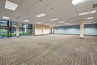 200 E Campus View Blvd, Columbus, OH for lease Interior Photo- Image 2 of 2