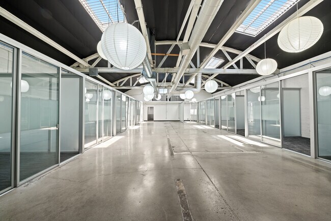 More details for 6910-6912 Santa Monica Blvd, Los Angeles, CA - Office for Lease