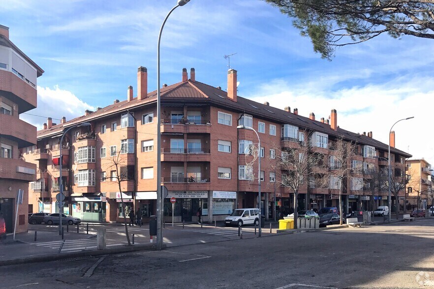 Calle Río Guadarrama, 10, Collado Villalba, Madrid à vendre - Photo du bâtiment - Image 1 de 2