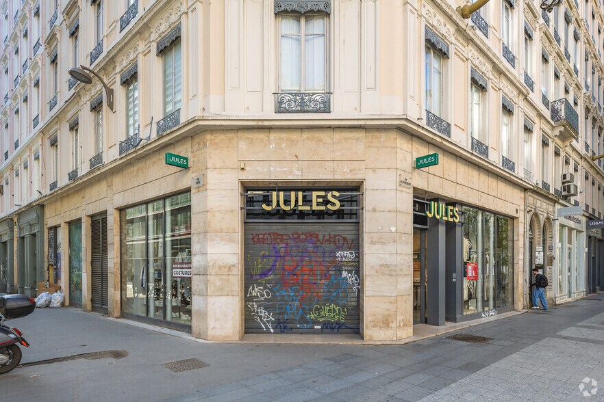 Bureau dans Lyon à louer - Photo du bâtiment - Image 3 de 3
