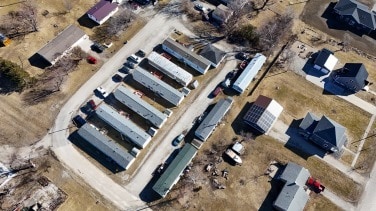 204 Cherry St, Van Horne, IA à vendre - Aérien - Image 2 de 4