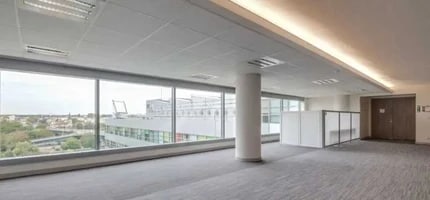 2-4 Rue Des Martinets, Rueil-Malmaison à louer Photo intérieure- Image 1 de 5