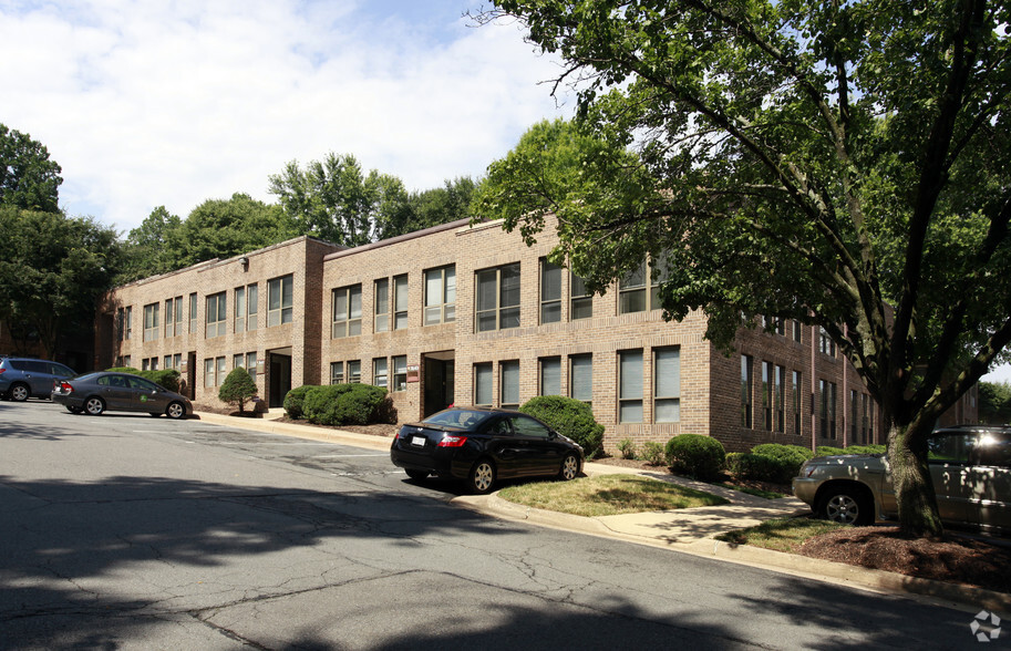 7637-7645 Leesburg Pike, Falls Church, VA à vendre - Photo principale - Image 1 de 1