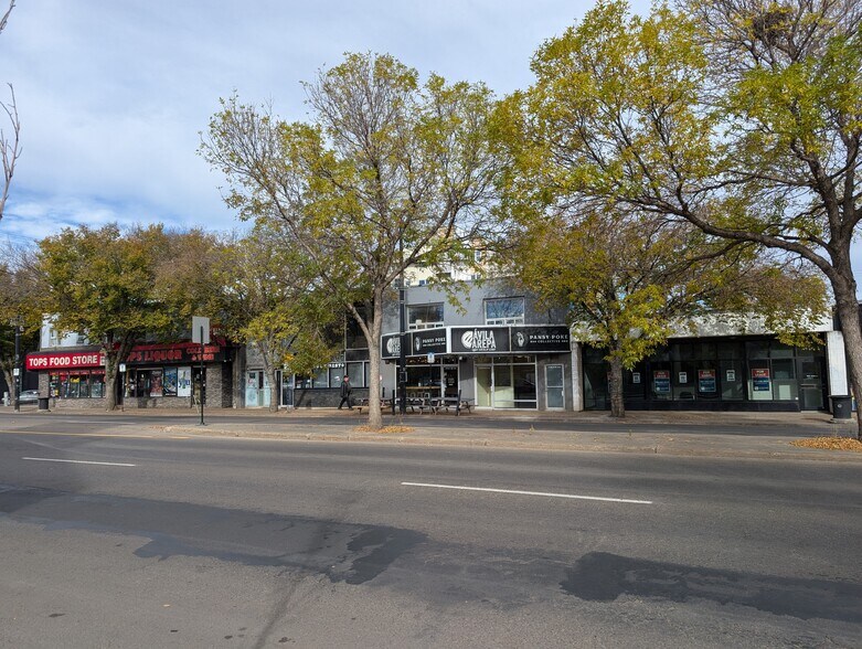 10760 82nd Ave NW, Edmonton, AB à vendre - Photo du bâtiment - Image 2 de 3