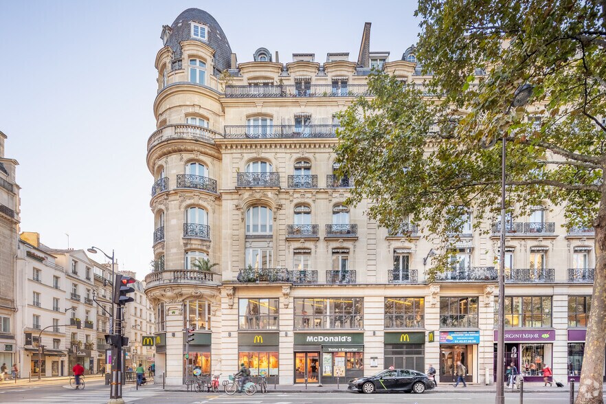 100 Rue Du Faubourg Saint-Antoine, Paris à louer - Photo du bâtiment - Image 3 de 3