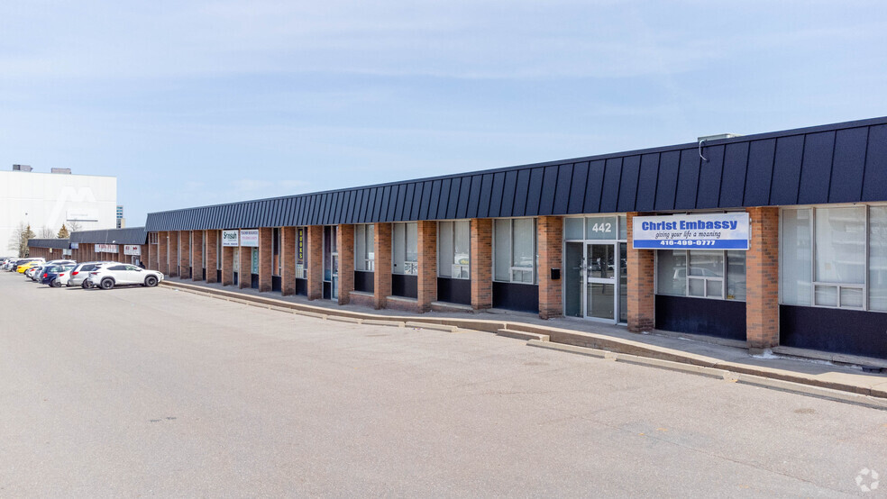 440-482 McNicoll Ave, Toronto, ON for lease - Building Photo - Image 2 of 9