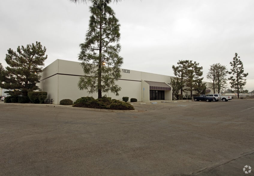 1830-1832 Norris Rd, Bakersfield, CA for lease - Primary Photo - Image 1 of 6
