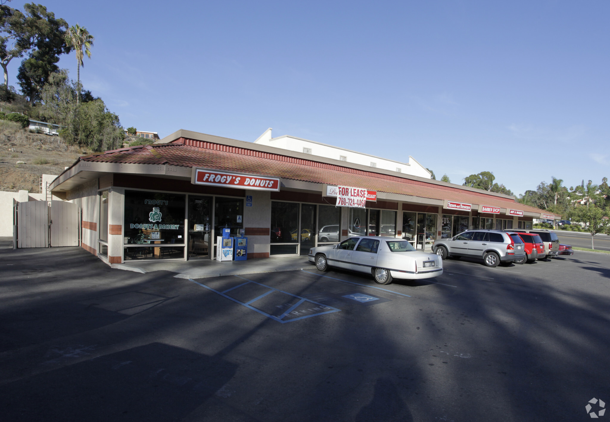 612 E Vista Way, Vista, CA for sale Primary Photo- Image 1 of 1