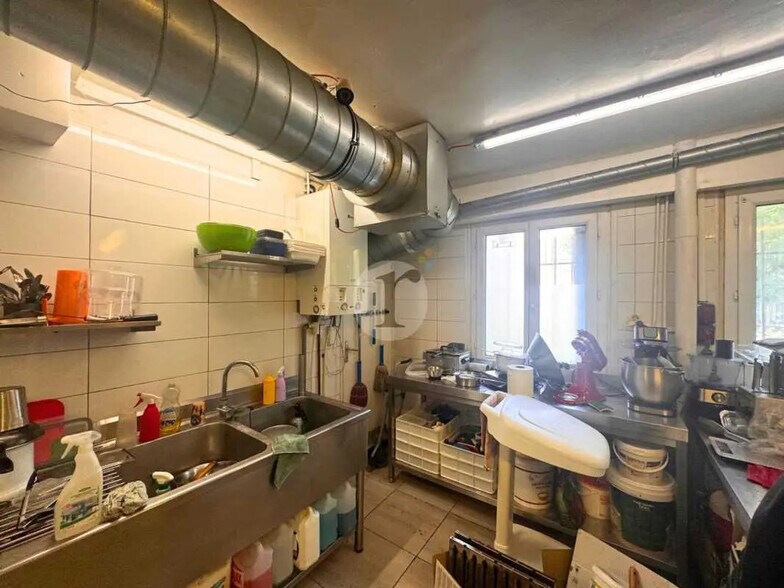 Commerce de détail dans Lille à louer - Photo intérieure - Image 2 de 6