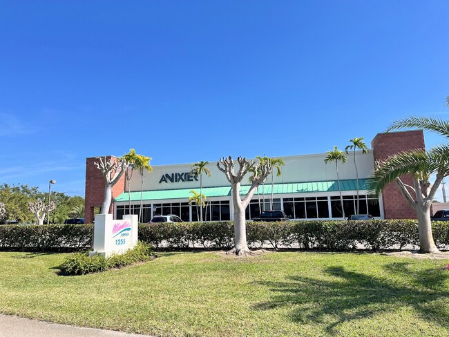 Plus de détails pour 1255 NW 17th Ave, Delray Beach, FL - Industriel à louer