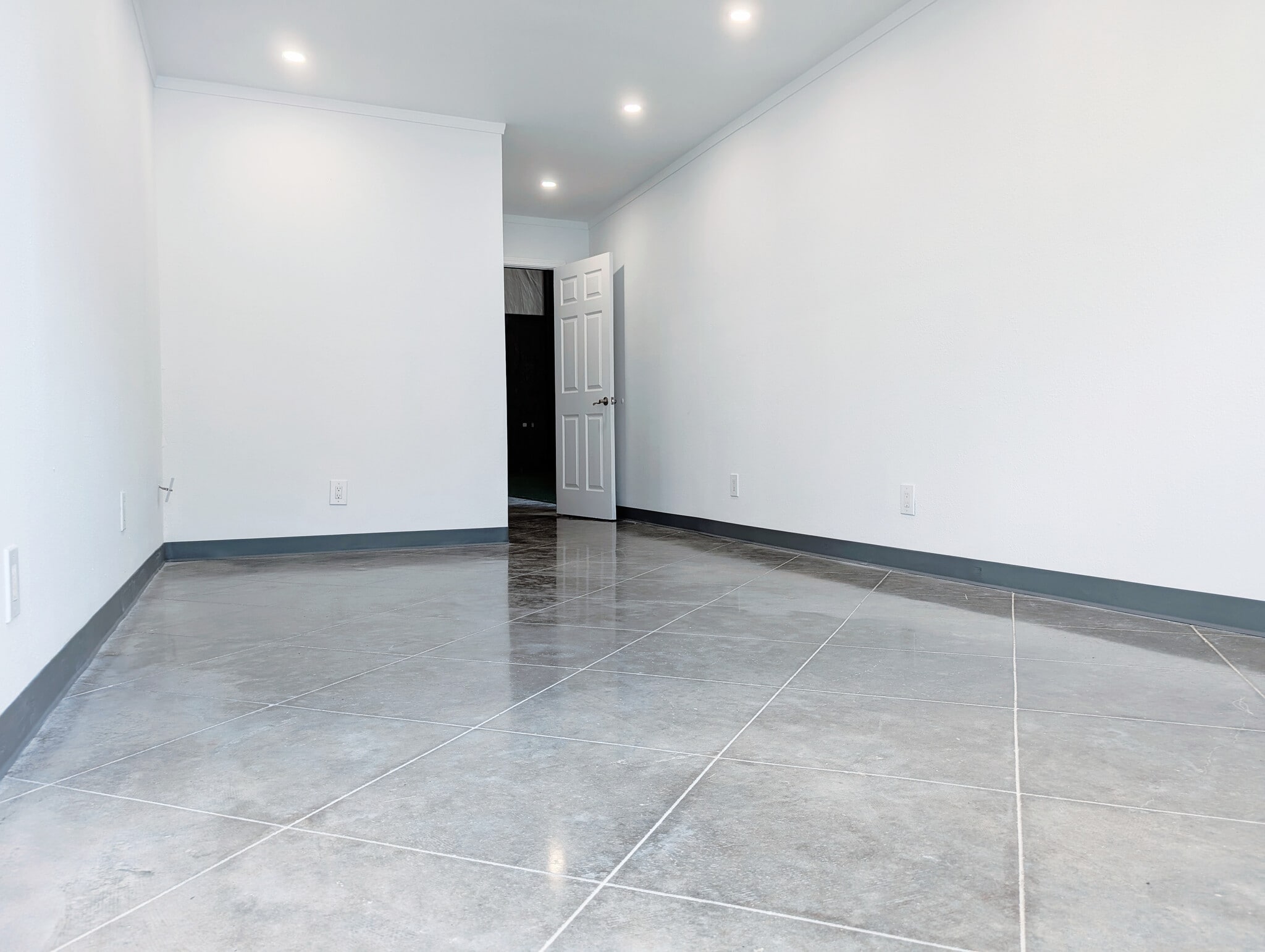 26232 FM 2978 Rd, Magnolia, TX for lease Interior Photo- Image 1 of 6