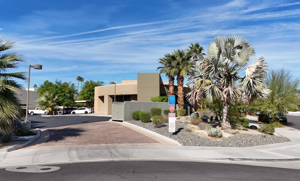 1801 E tahquitz canyon Way, Palm Springs, CA for sale - Building Photo - Image 3 of 10