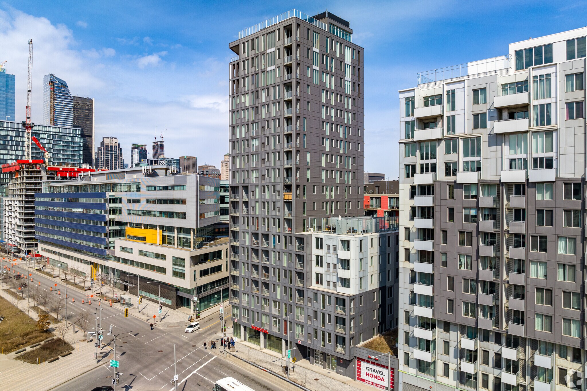 782-888 Rue Wellington, Montréal, QC for sale Primary Photo- Image 1 of 1