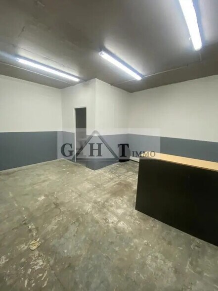 Industrial in Gagny for lease - Interior Photo - Image 3 of 4