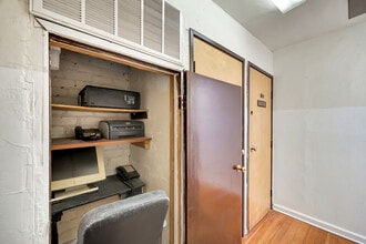 6358-6360 Van Nuys Blvd, Van Nuys, CA for lease Interior Photo- Image 1 of 2