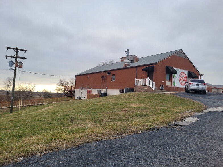 9180 State Route 140, Hamel, IL à vendre - Photo du bâtiment - Image 3 de 21