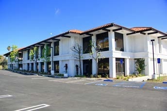 3180 Willow Ln, Thousand Oaks, CA à louer - Photo du bâtiment - Image 3 de 18