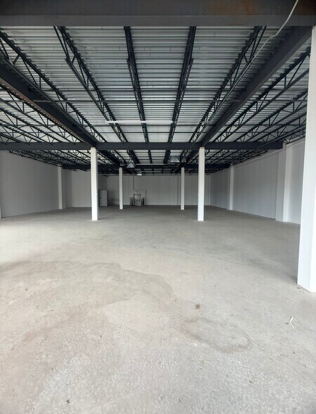 441 Northfield Ave, Staten Island, NY for lease Interior Photo- Image 1 of 7