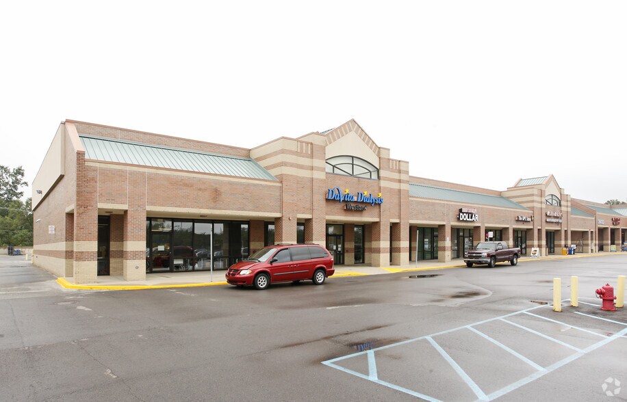 36430 Ford Rd, Westland, MI for lease - Building Photo - Image 2 of 14
