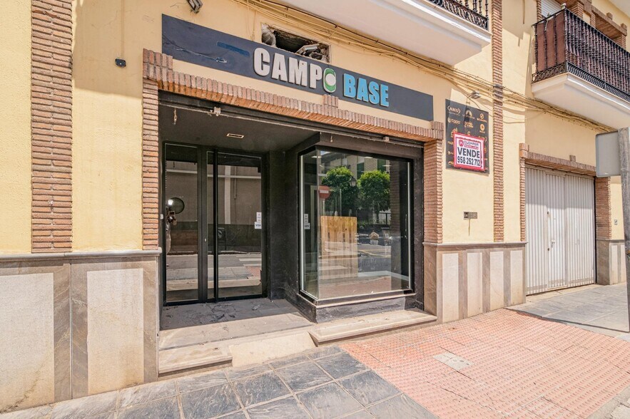 Calle Calderón, 68, Santa Fe, Granada à vendre - Photo du bâtiment - Image 1 de 22