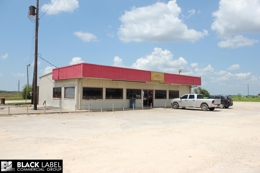 33734 US-59, Louise, TX for sale - Building Photo - Image 2 of 9