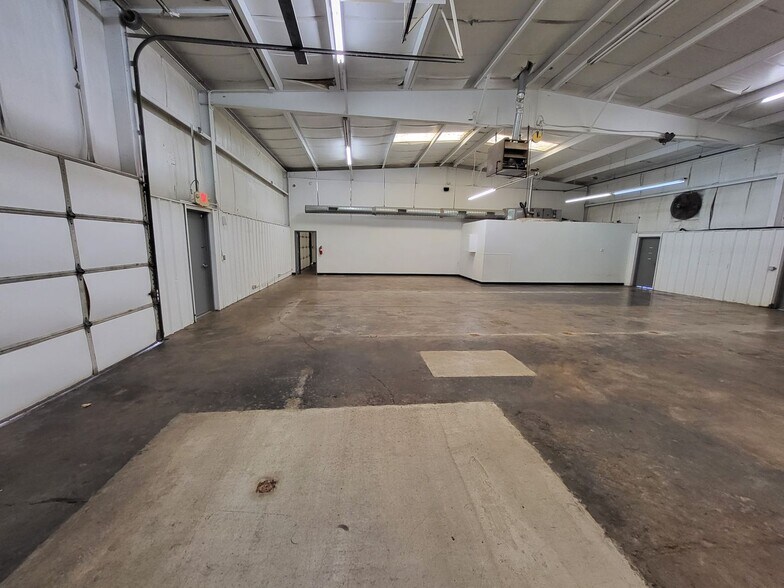 4455 Woods and Sons Ave, Edmond, OK à louer - Photo du bâtiment - Image 3 de 22