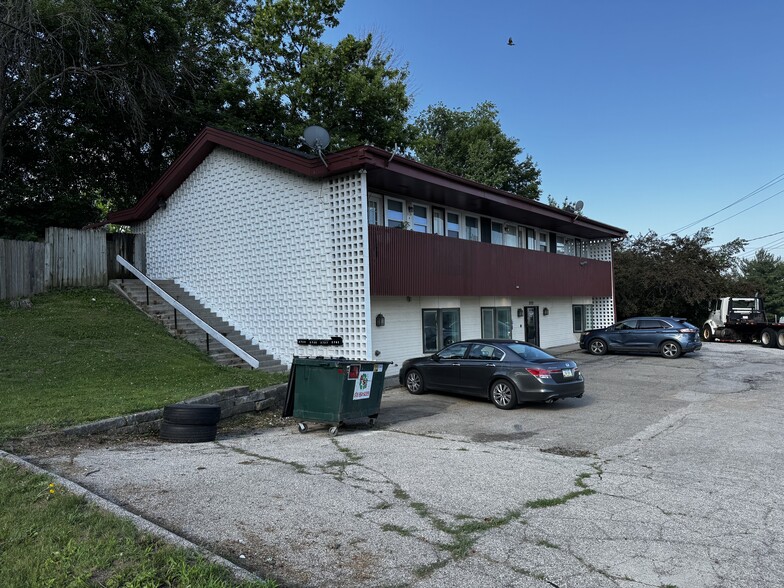 2701-2727 Hubbell Ave, Des Moines, IA for sale - Building Photo - Image 2 of 10