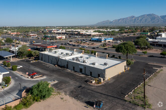 7932-7946 E Broadway Blvd, Tucson, AZ - aerial  map view - Image1