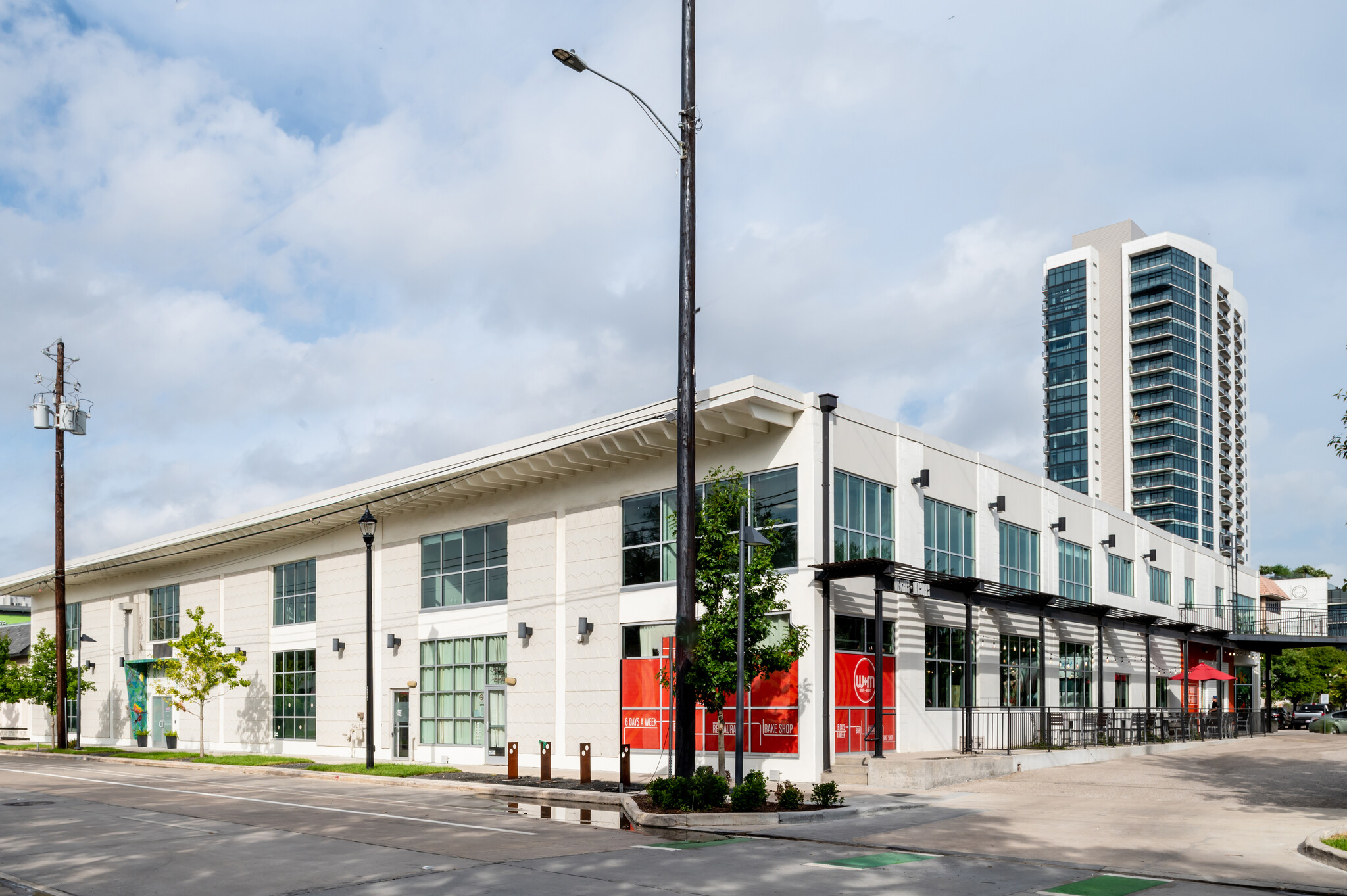 2808 Caroline St, Houston, TX for lease Building Photo- Image 1 of 47