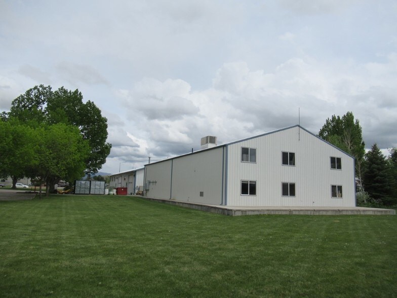 5 Ponderosa Ct, Montrose, CO à vendre - Photo du bâtiment - Image 2 de 8