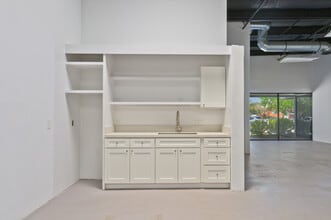 902-926 Colorado Ave, Santa Monica, CA for lease Building Photo- Image 1 of 4