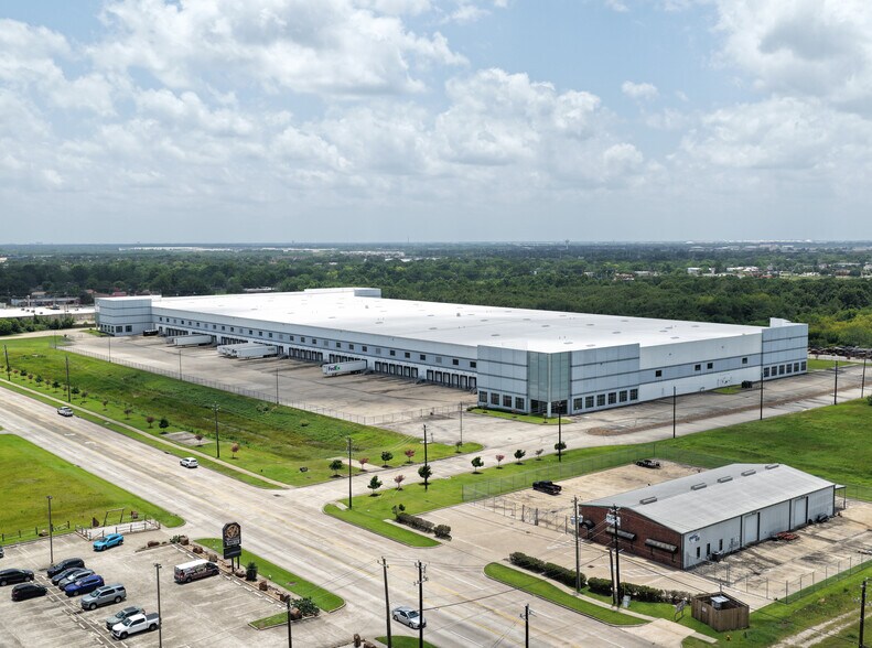 4600 Underwood Rd, La Porte, TX à louer - Photo du bâtiment - Image 1 de 5