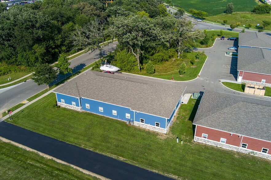 4337 Duraform Ln, Windsor, WI for sale - Building Photo - Image 3 of 7