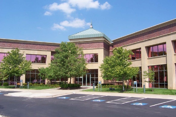 3401 College Blvd, Leawood, KS for lease - Building Photo - Image 3 of 14