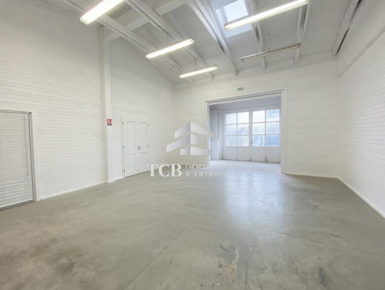 Local d'activités dans Les Sorinières à vendre - Photo du bâtiment - Image 2 de 10