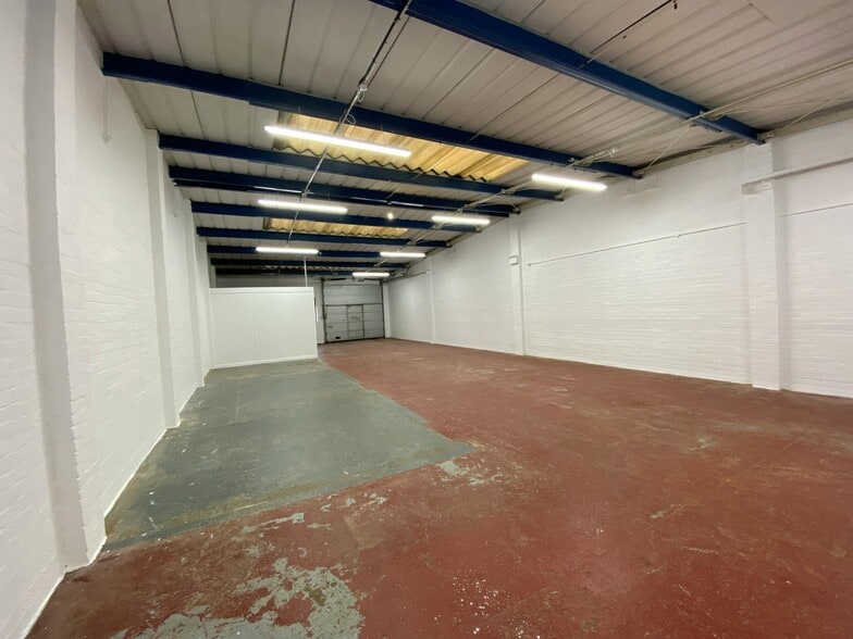 25-33 Hawbank Rd, East Kilbride à louer - Photo du bâtiment - Image 3 de 7
