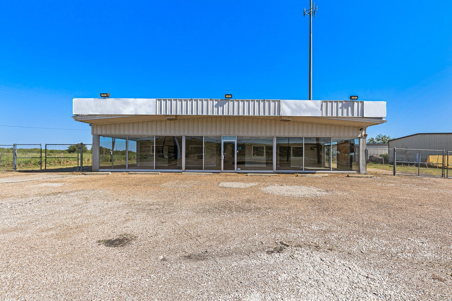 5878 W US Highway 80, Terrell, TX for sale - Primary Photo - Image 1 of 41