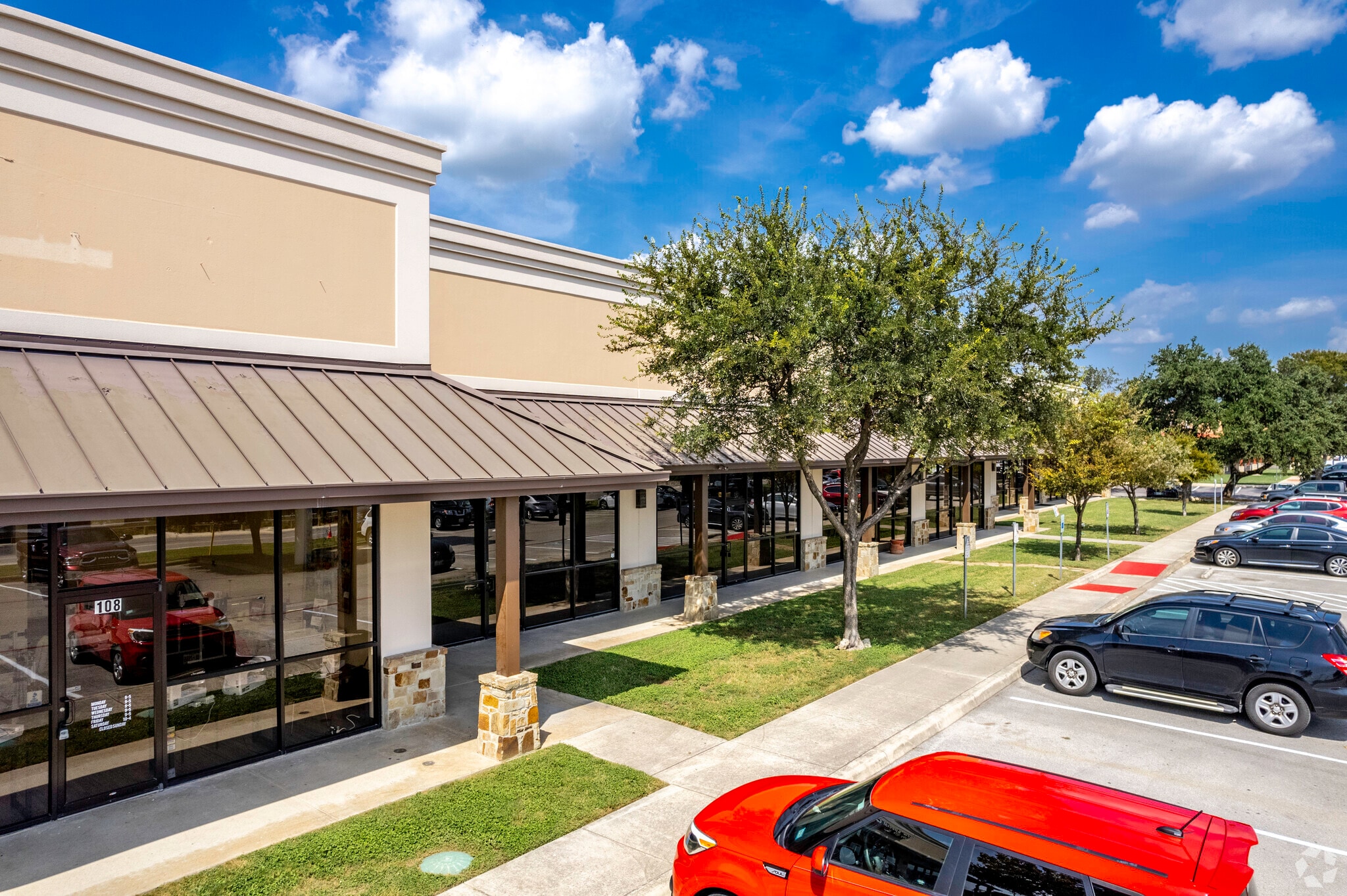 5139 N Loop 1604, San Antonio, TX for lease Primary Photo- Image 1 of 5