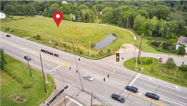 4655 Medina Rd, Akron, OH à vendre Aérien- Image 1 de 23
