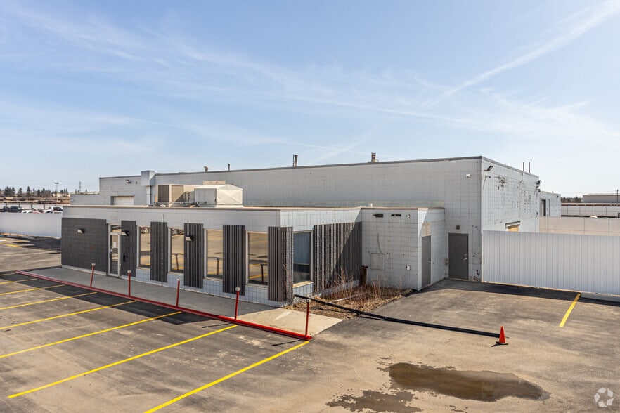 1201 76 Ave NW, Edmonton, AB for sale - Primary Photo - Image 1 of 1