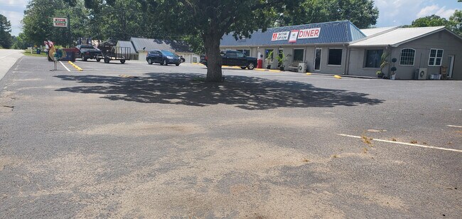 Plus de détails pour 4768 Us 221A Hwy, Mooresboro, NC - Commerce de détail à louer