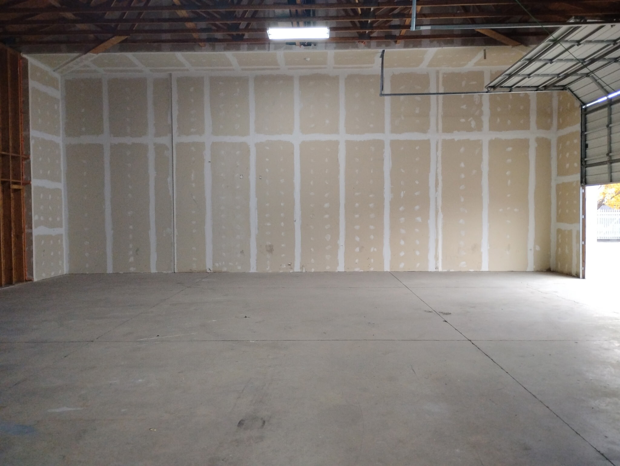 4296 Van Dyke Rd, Almont, MI for lease Building Photo- Image 1 of 7