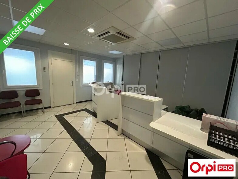 Office in Valence for sale - Interior Photo - Image 3 of 5