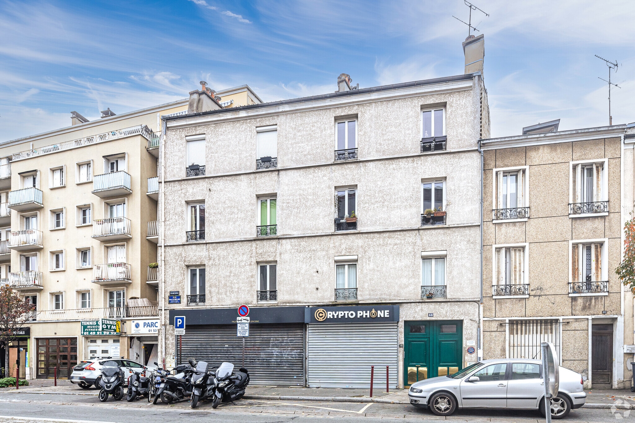 Flex in Le Pré-Saint-Gervais for lease Primary Photo- Image 1 of 4