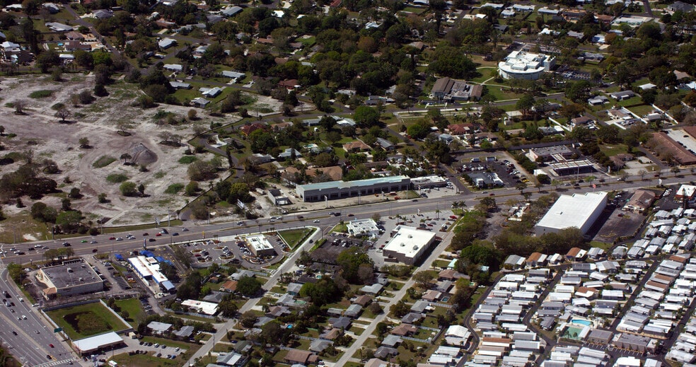 6300-6320 S Tamiami Trl, Sarasota, FL for lease - Primary Photo - Image 2 of 2