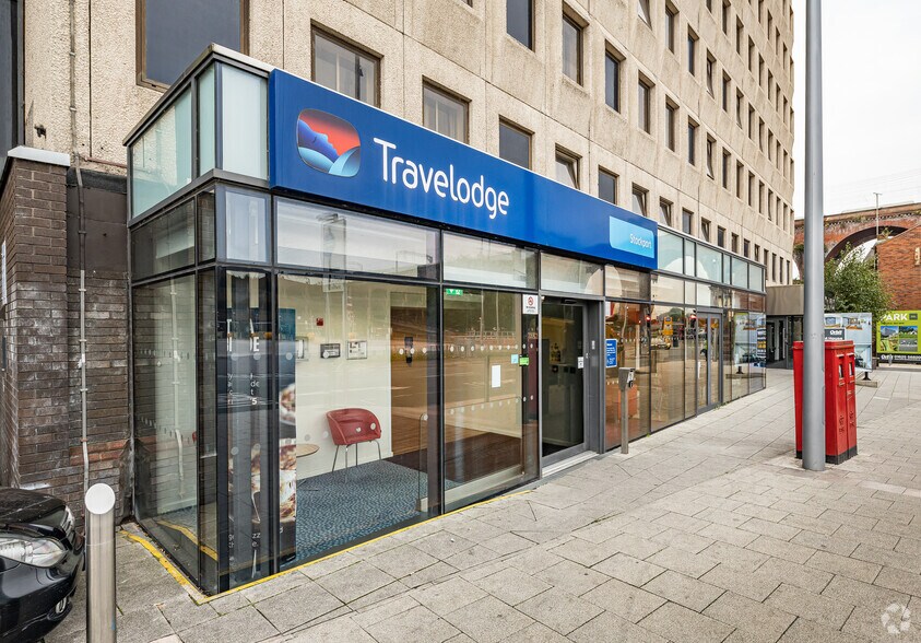 Heaton Ln, Stockport for lease - Building Photo - Image 2 of 11